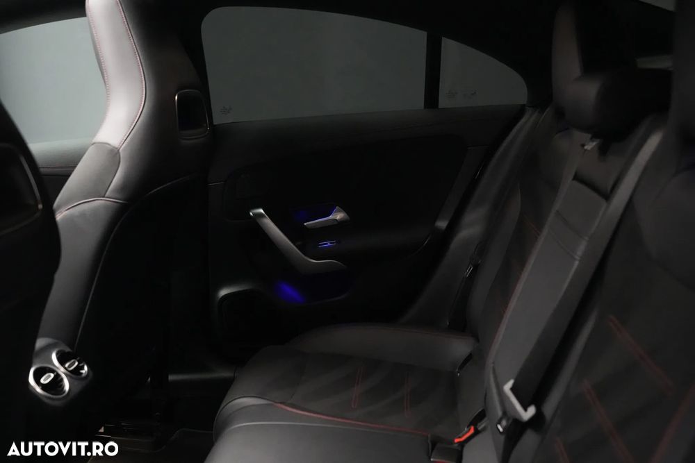 Mercedes-Benz CLA 200 7G-DCT AMG Line - 20