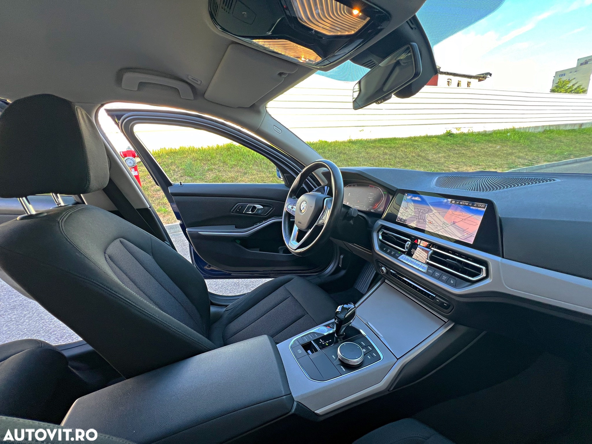 BMW Seria 3 320d Aut. xDrive Luxury Line - 9