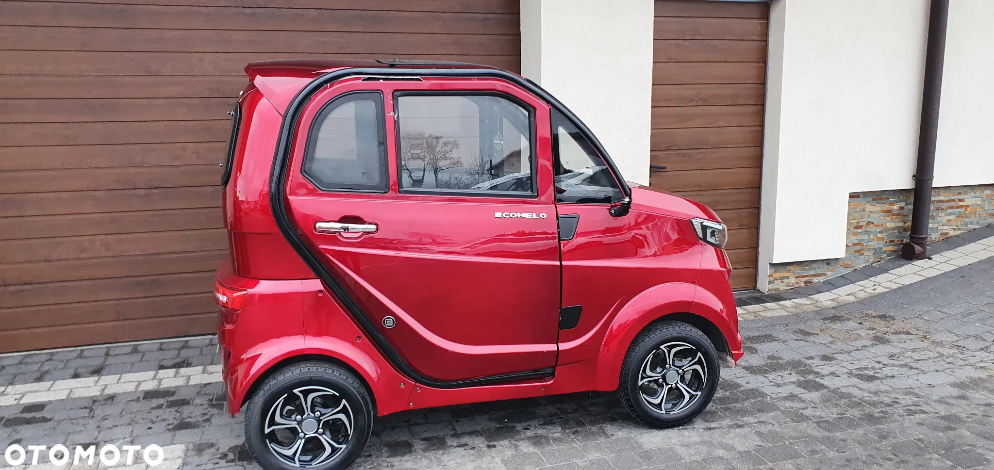 Microcar M.GO - 8
