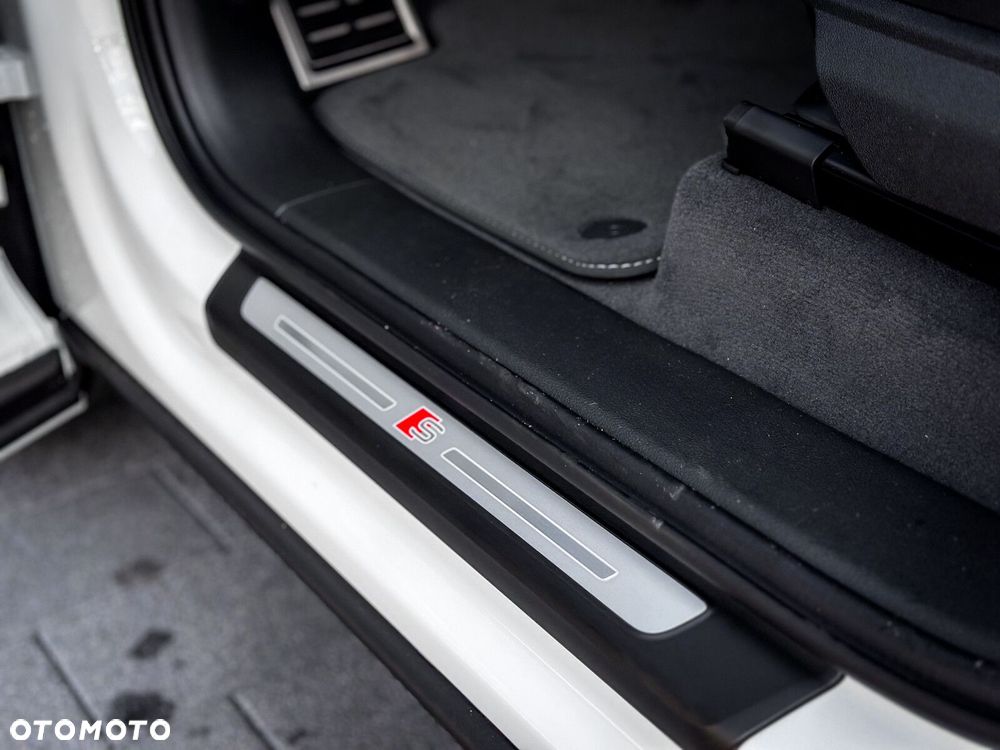 Audi Q7 - 13