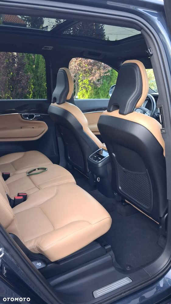 Volvo XC 90 T6 AWD Momentum - 27