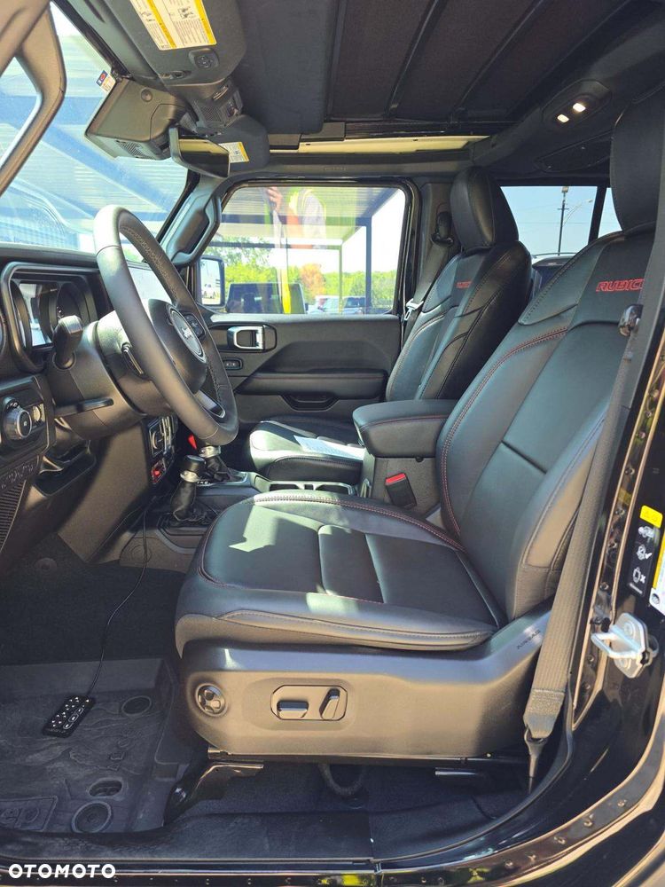 Jeep Wrangler - 6