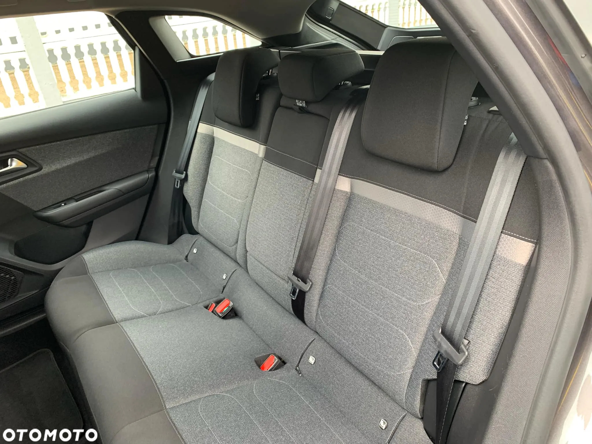 Citroën C5X 1.2 PureTech Feel EAT8 - 21