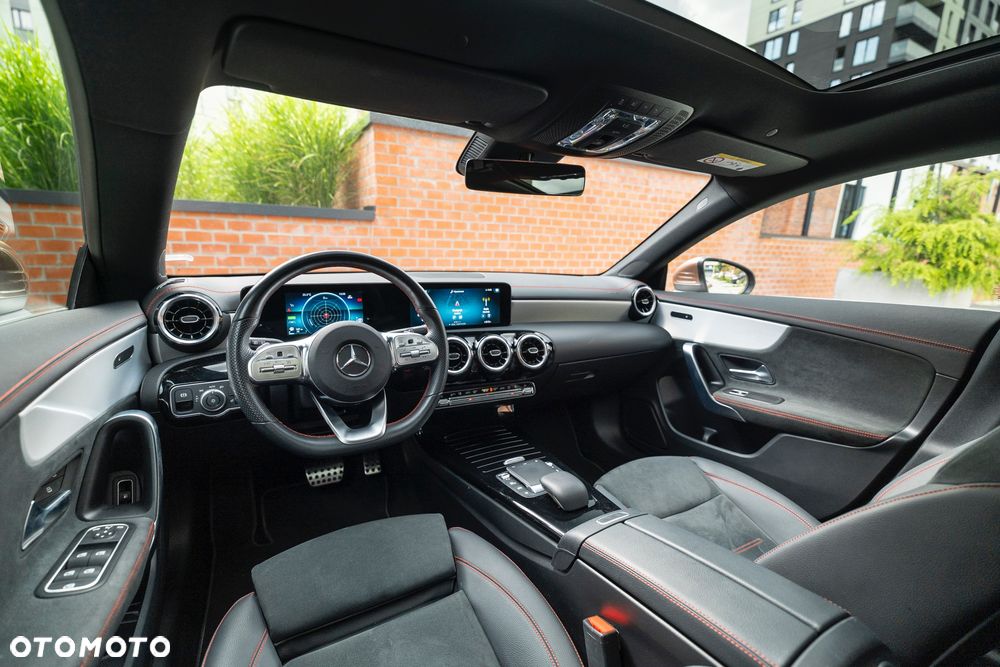 Mercedes-Benz CLA 250 e PHEV AMG Line 8G-DCT - 9