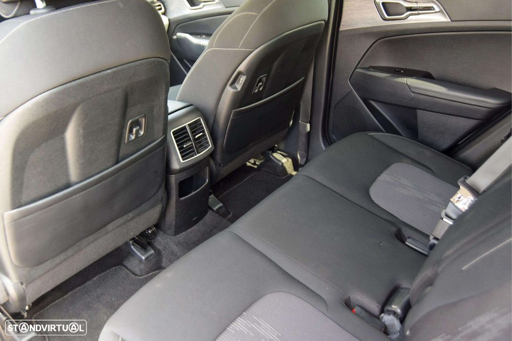 Kia Sportage 1.6 T-GDI Drive - 12