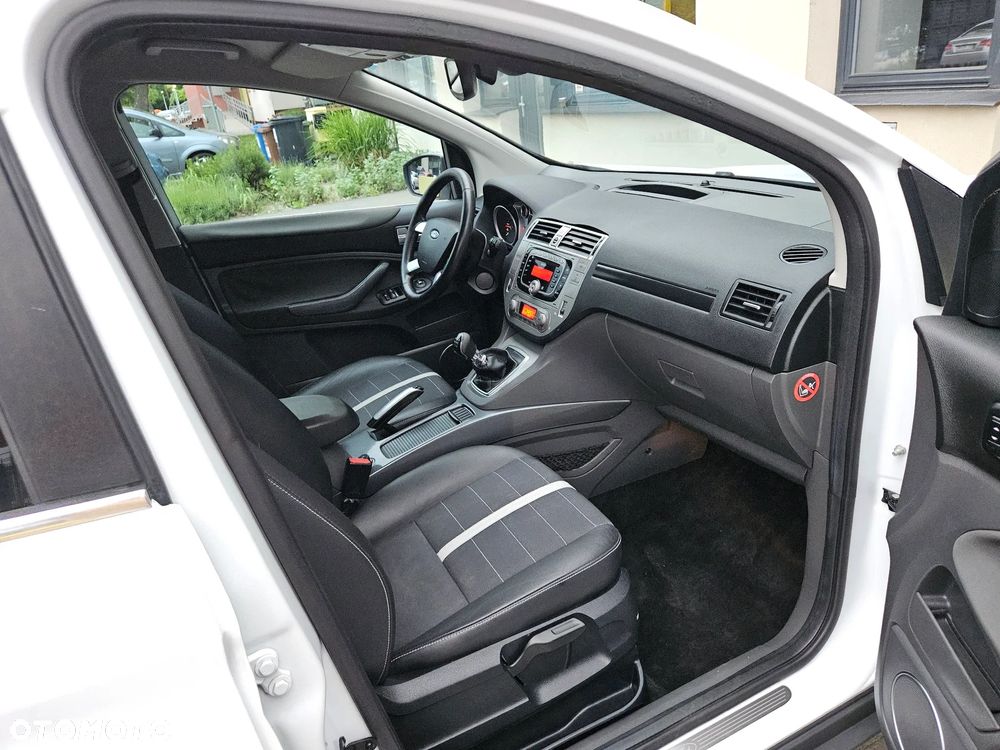 Ford Kuga 2.0 TDCi Titanium - 10