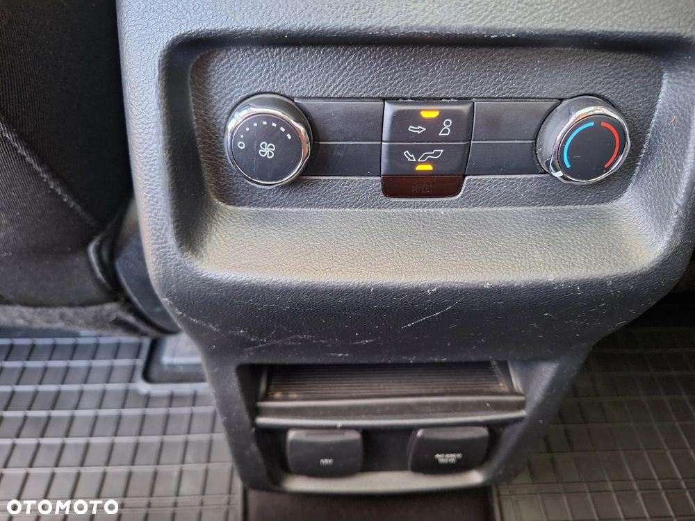 Ford Galaxy 2.0 TDCi Titanium PowerShift - 22