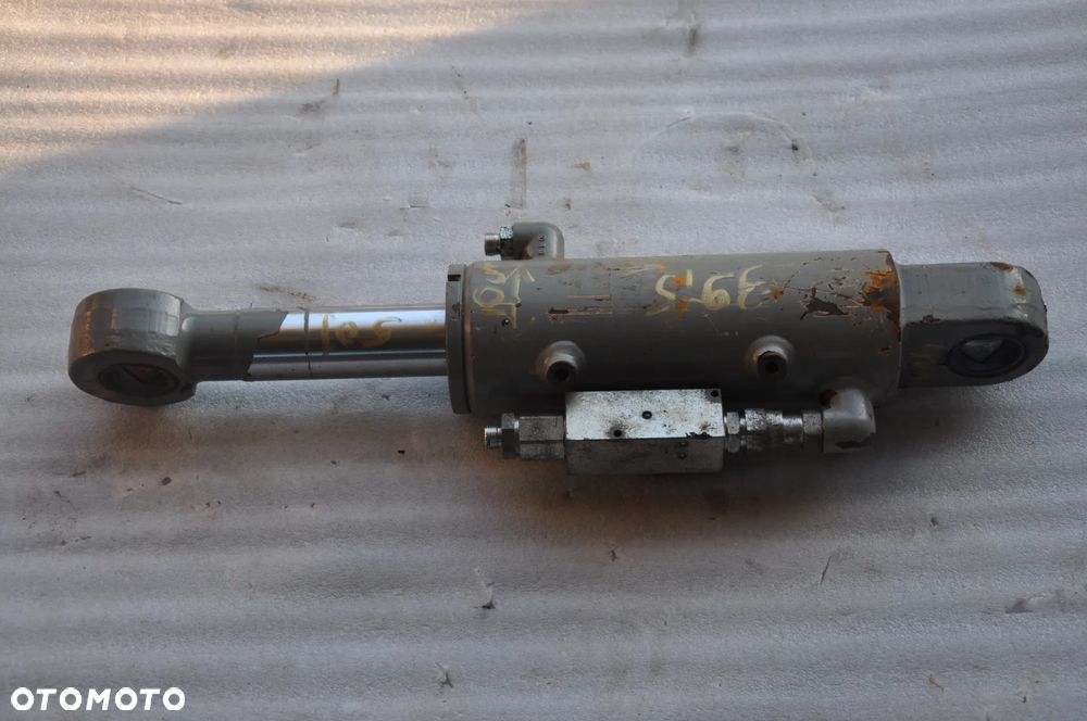 SIŁOWNIK TŁOK HYDRAULICZNY VOLVO ECR 25 DŁ. 39,5 CM - 6