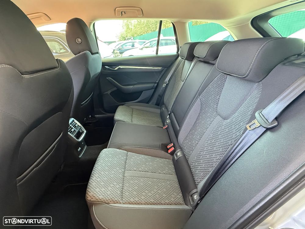 Skoda Octavia Break 2.0 TDI Style DSG - 18