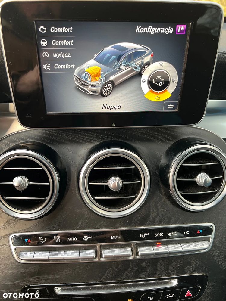 Mercedes-Benz GLC 220 d 4-Matic - 28