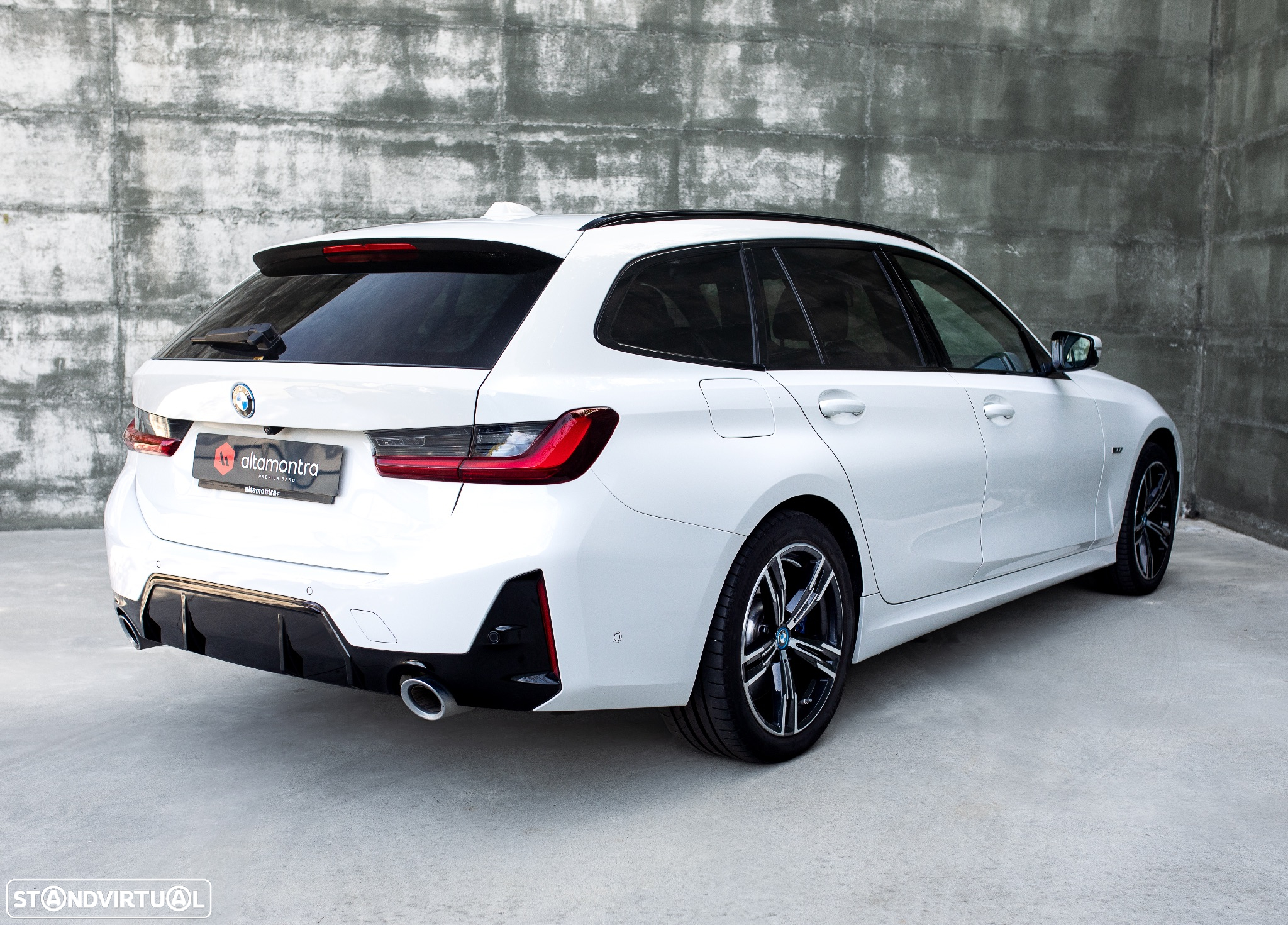 BMW 330 e Touring Pack M Auto - 10