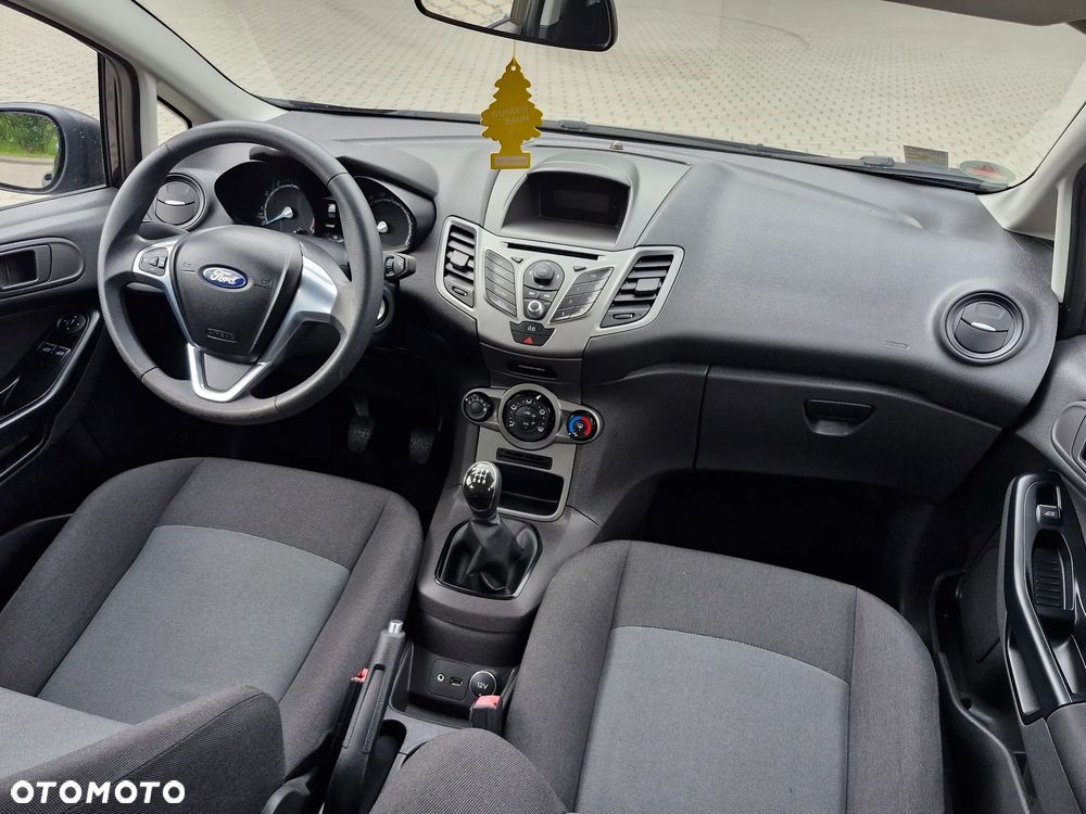 Ford Fiesta 1.25 Titanium EU5 - 32