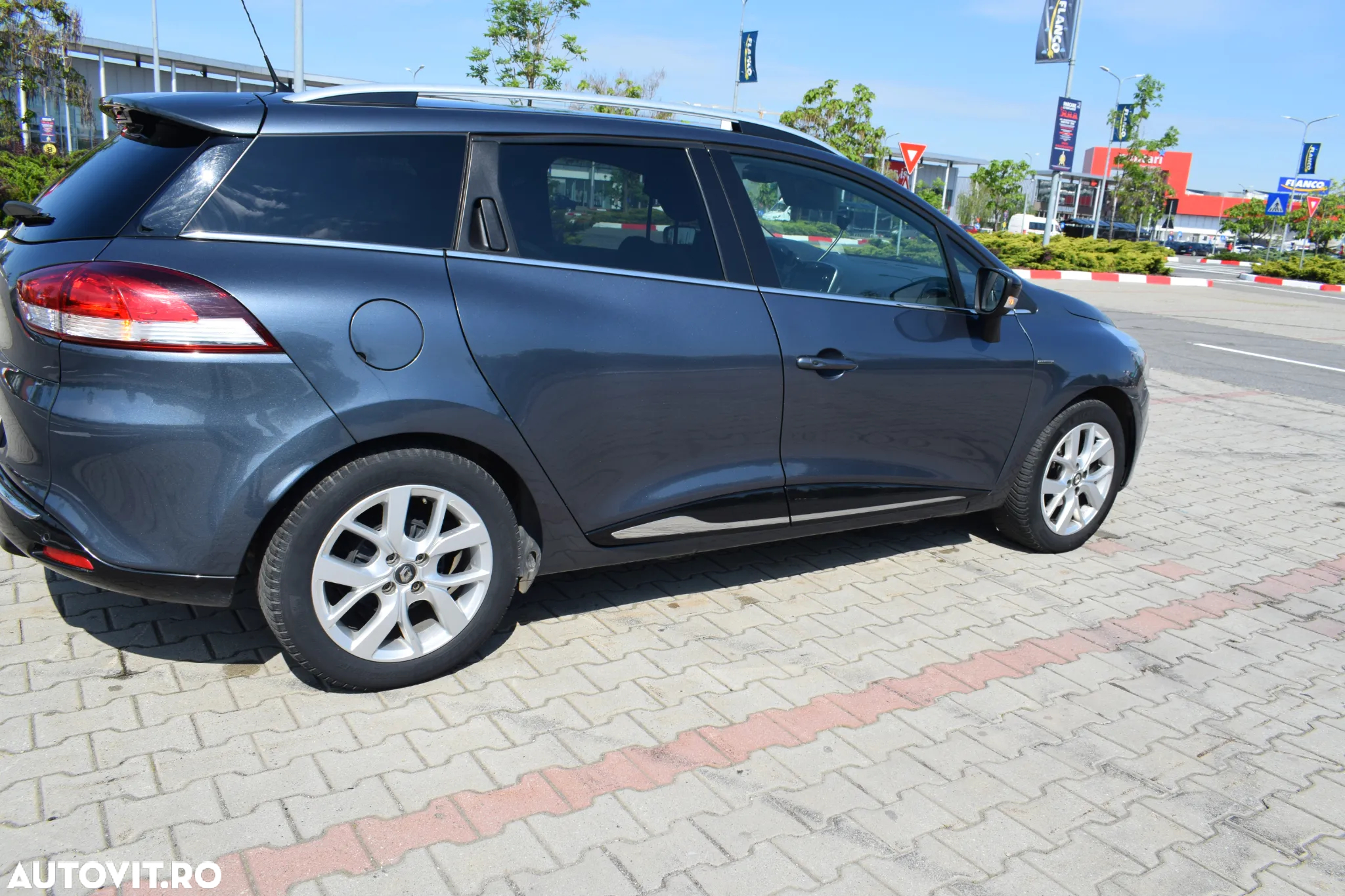 Renault Clio Grandtour (Energy) TCe 90 Start & Stop LIMITED - 2