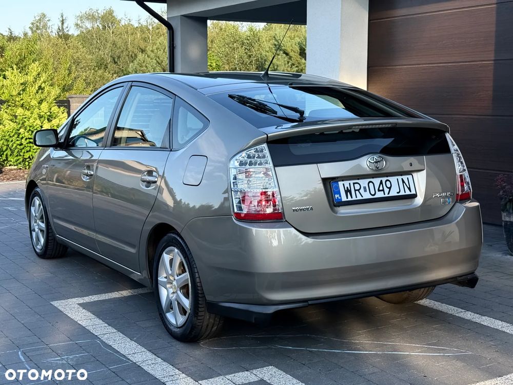 Toyota Prius 1.5 VVT-i Sol - 5
