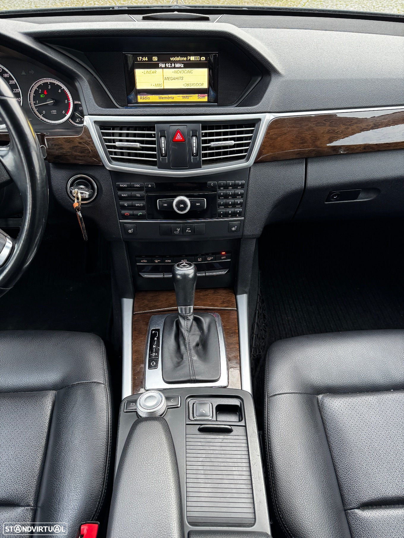 Mercedes-Benz E 200 CDi Avantgarde Aut. - 10