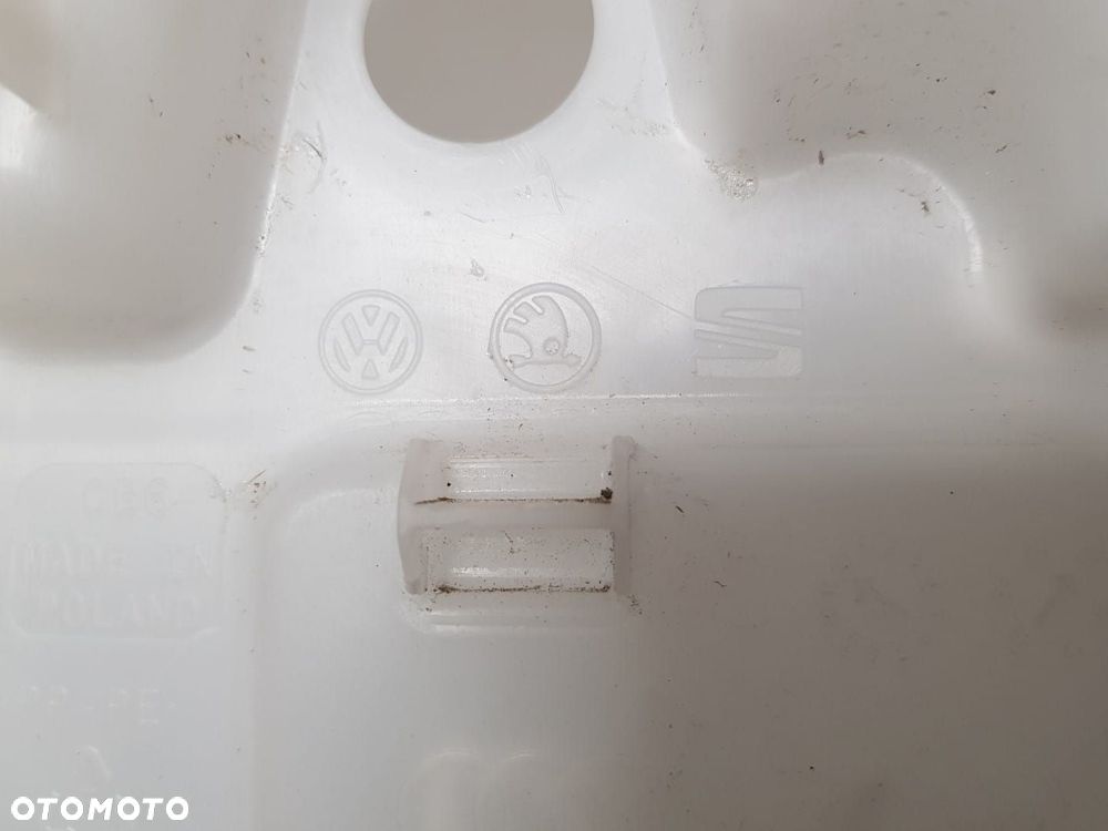 ZBIORNICZEK SPRYSKIWACZY AUDI A1 II 2  XENON 2Q0955453J 2Q0955449G - 3