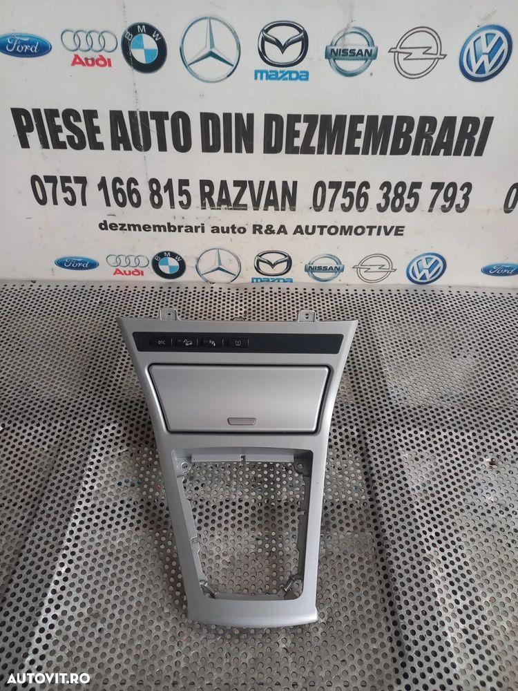 Ornament Consola Centrala Scrumiera Butoane Bmw X3 Volan Stanga Dezmembrez - Dezmembrari Arad - 4