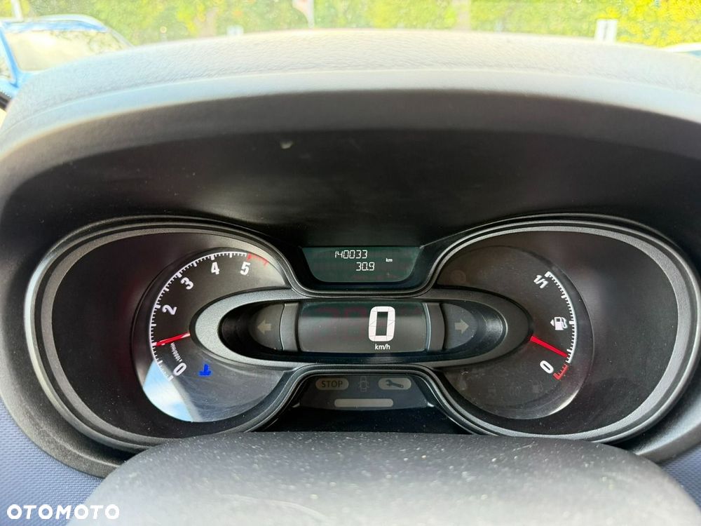Opel Vivaro - 15