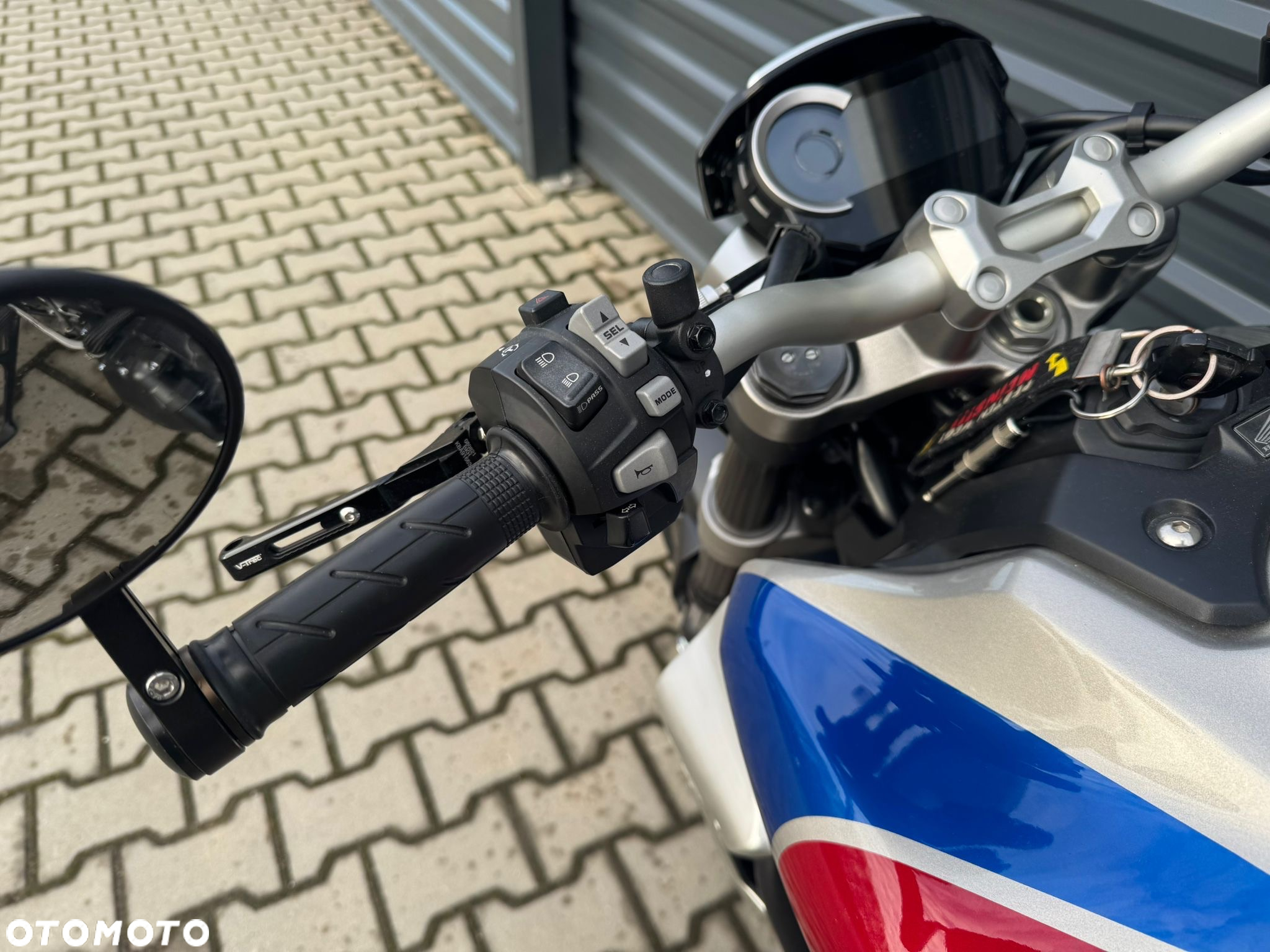 Honda CB - 15