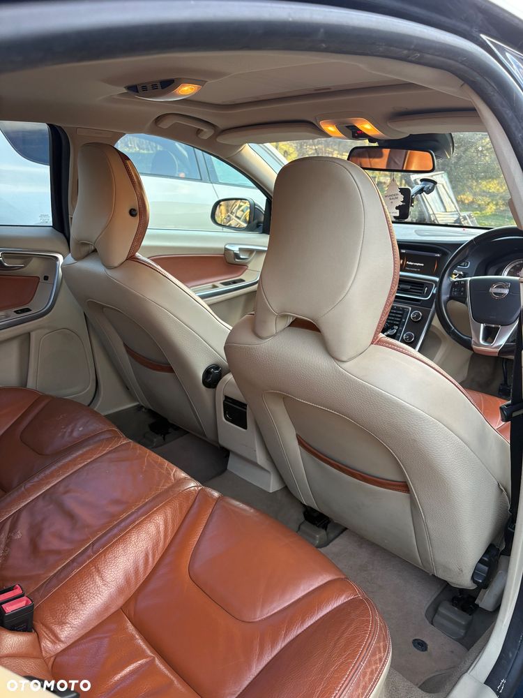 Volvo S60 D3 Summum - 11