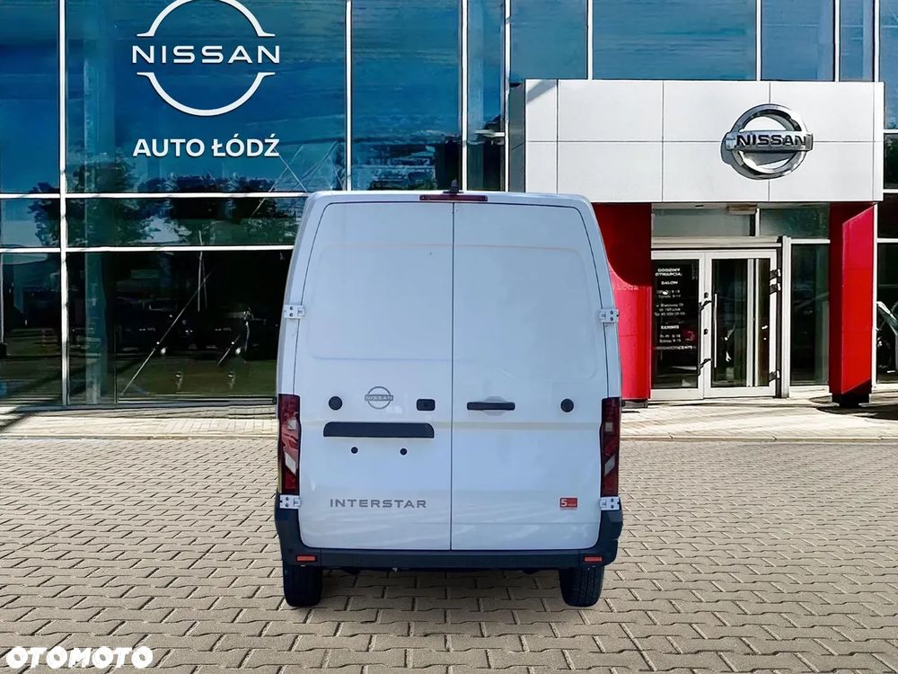 Nissan Interstar - 4