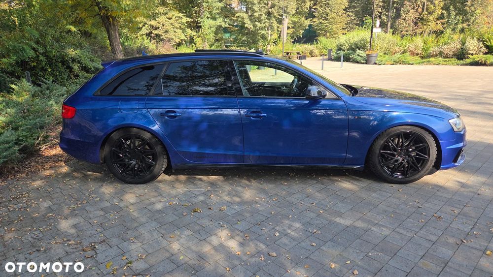 Audi A4 Avant - 23