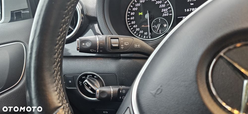 Mercedes-Benz Klasa B 200 (BlueEFFICIENCY) 7G-DCT - 31