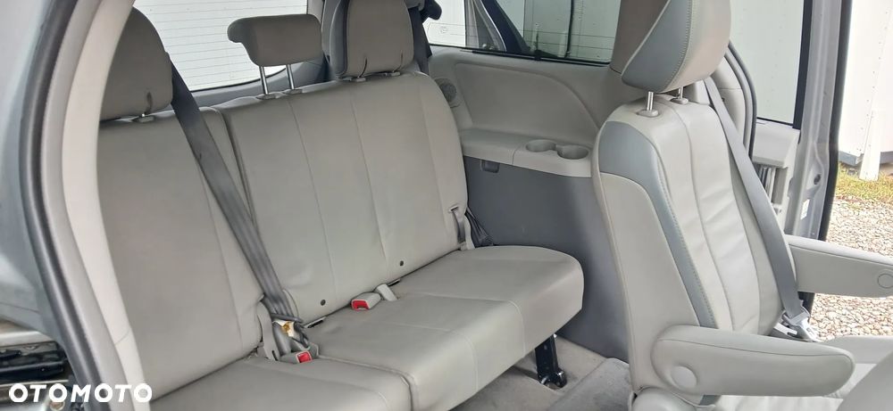 Toyota Sienna 3.5 V6 Limited AWD - 11