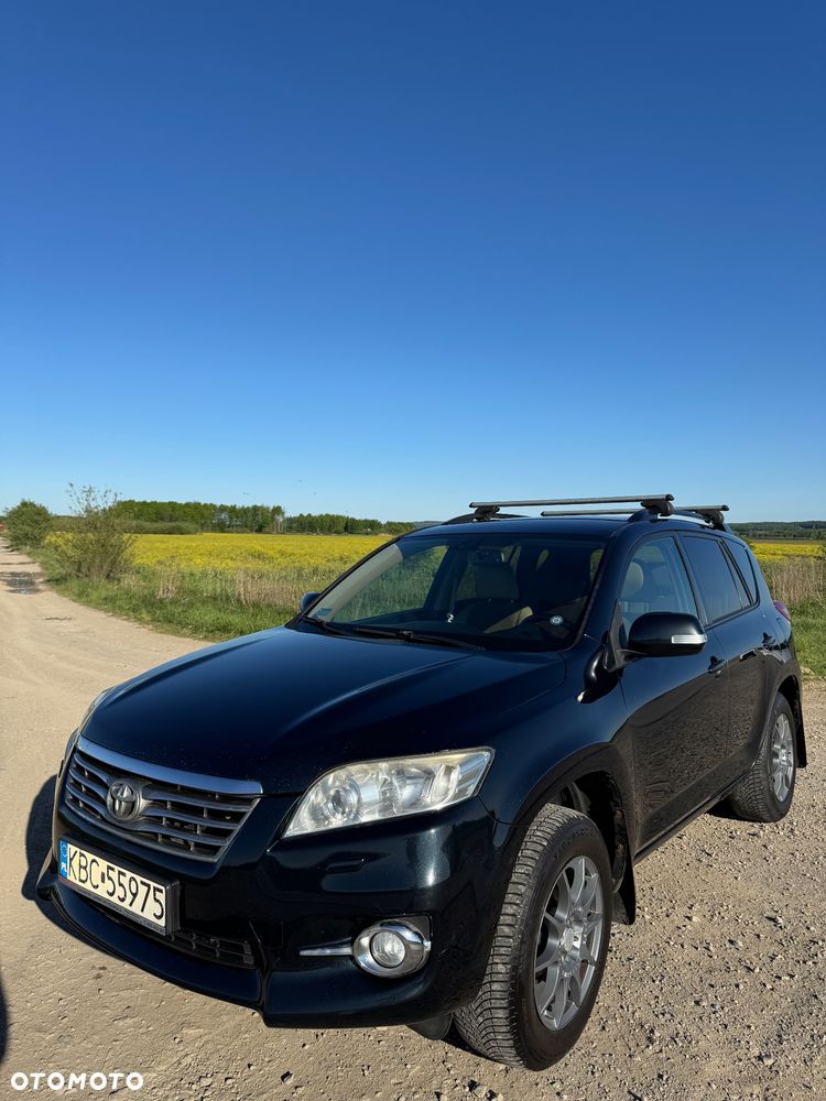 Toyota RAV4 - 1