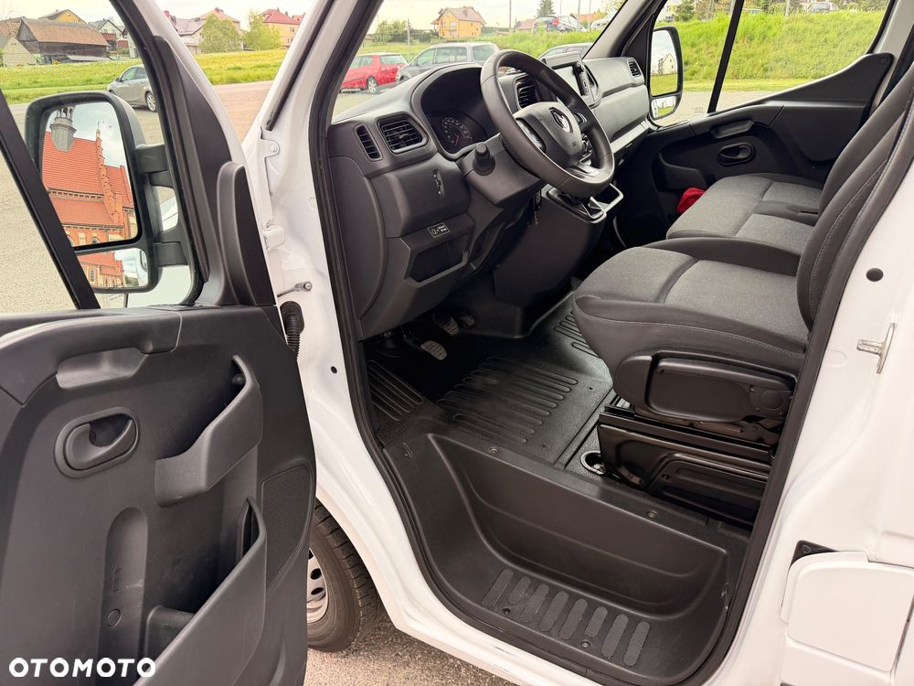 Renault Master L2H2  2.3 136KM - 12