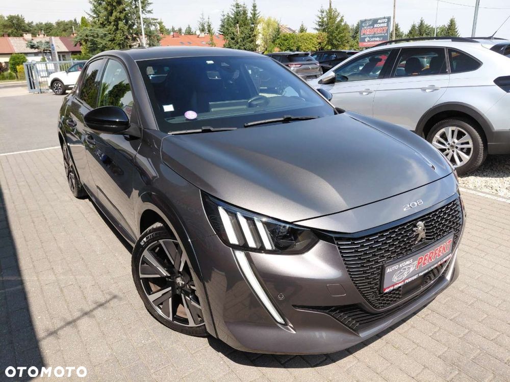 Peugeot 208 - 4