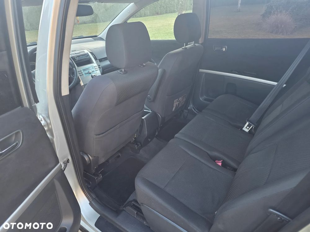 Toyota Corolla Verso - 9