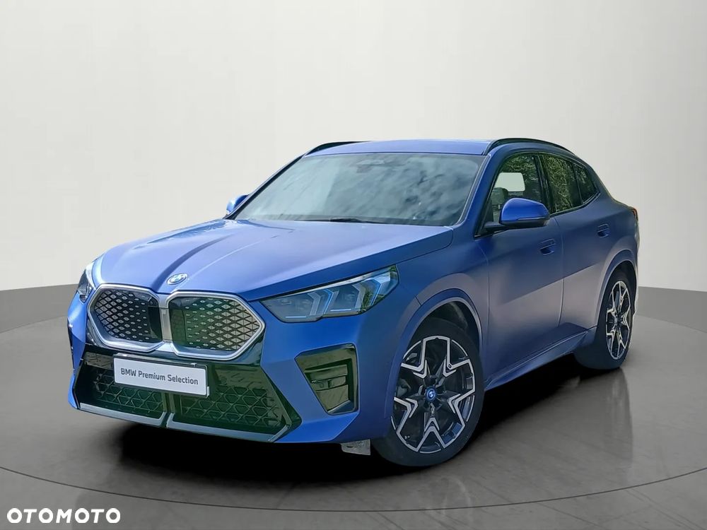 BMW iX2