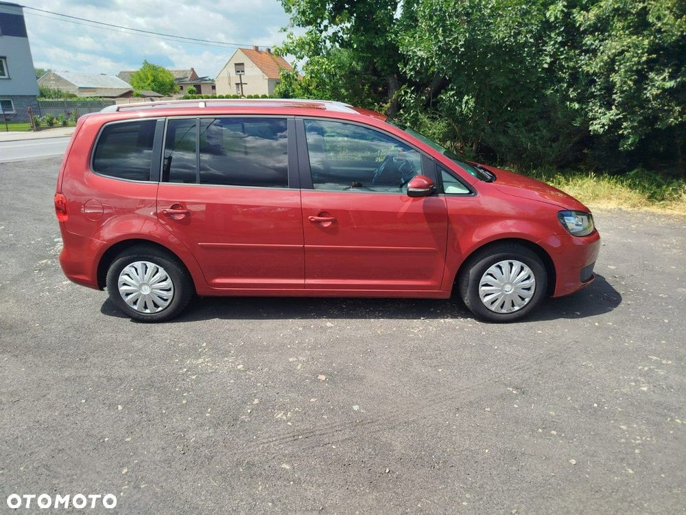 Volkswagen Touran - 8