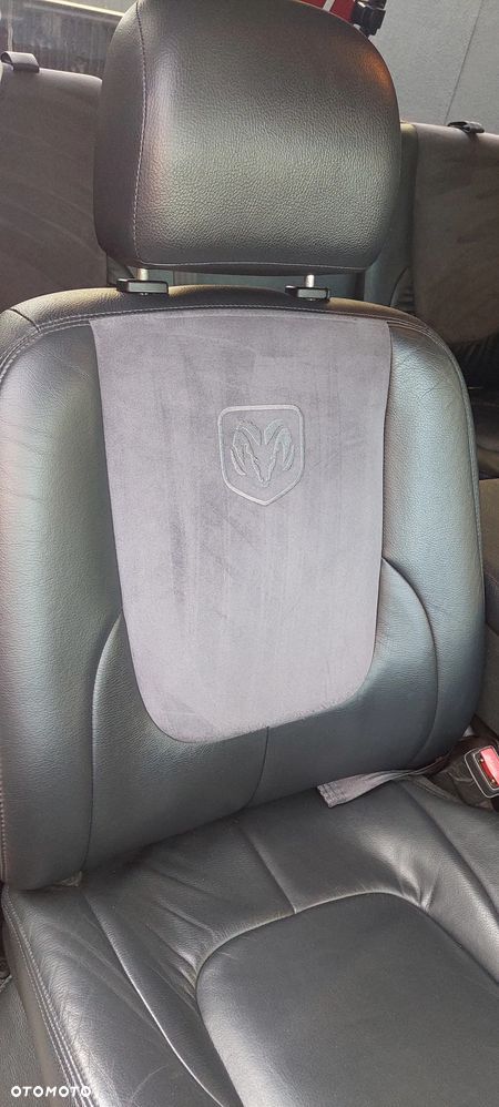 Dodge RAM 1500 5.7 4WD HEMI - 30