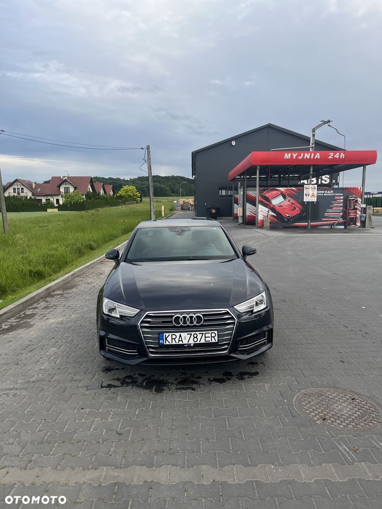 Audi A4 Limousine - 2