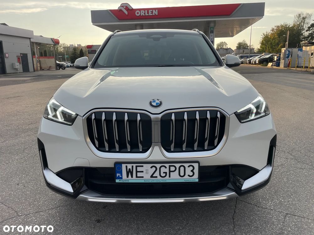 BMW X1 sDrive18i - 11