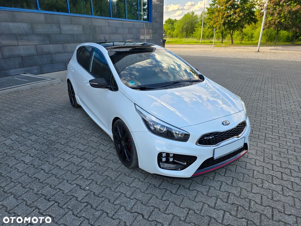 Kia Ceed 1.6 T-GDI GT-Track - 19
