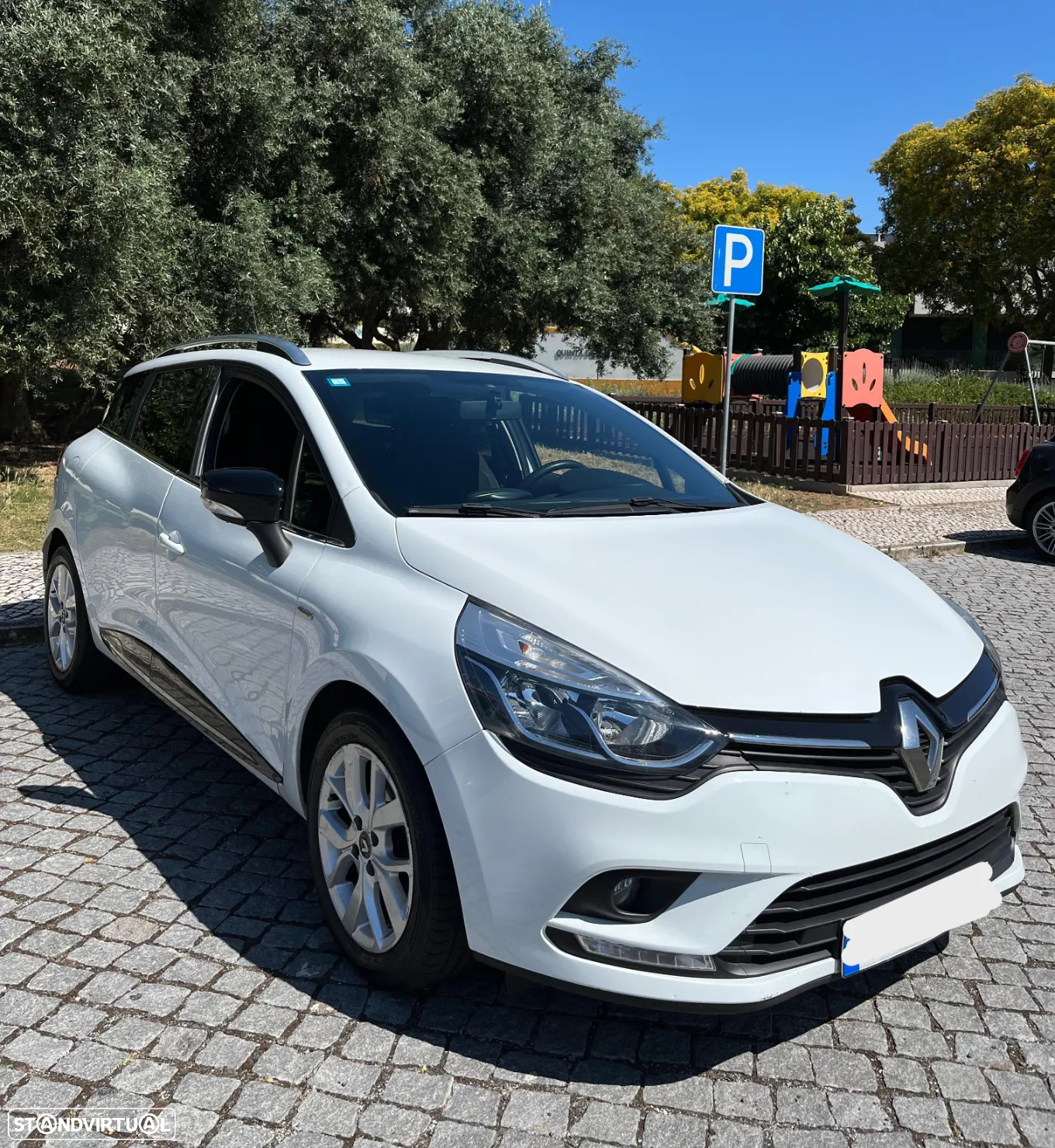 Renault Clio Sport Tourer 0.9 TCe Limited - 4