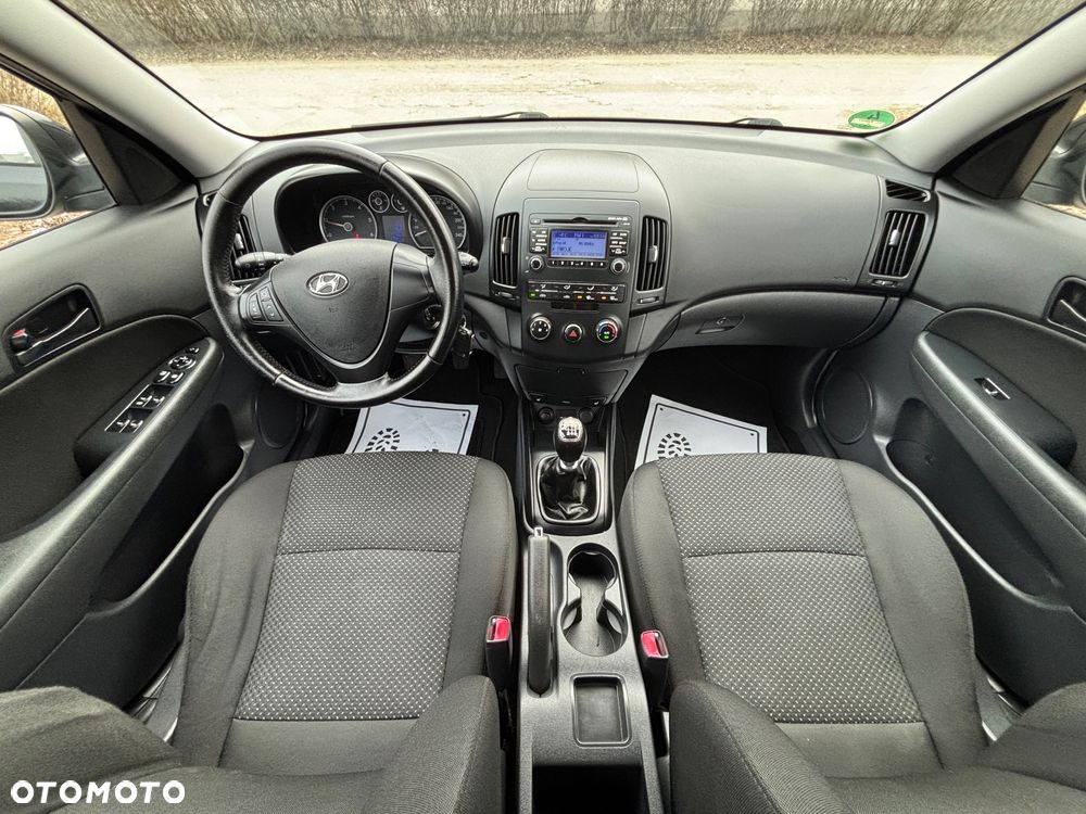 Hyundai i30 i30cw 1.6 CRDi FIFA WM Edition - 22
