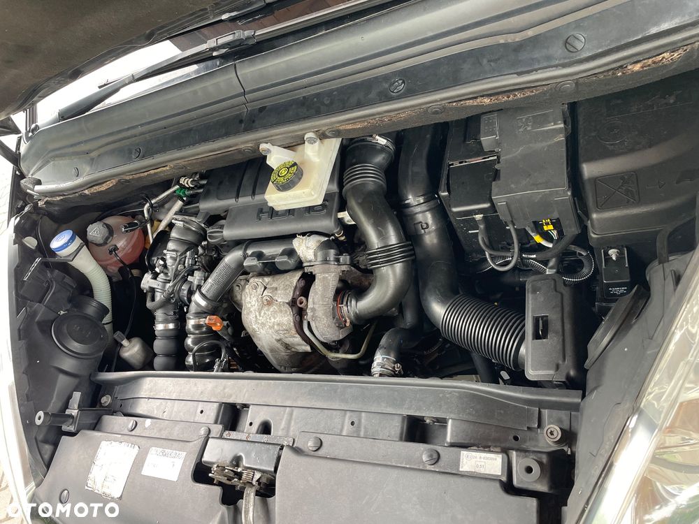 Citroën C4 Picasso 1.6 HDi FAP ESG6 Style - 21