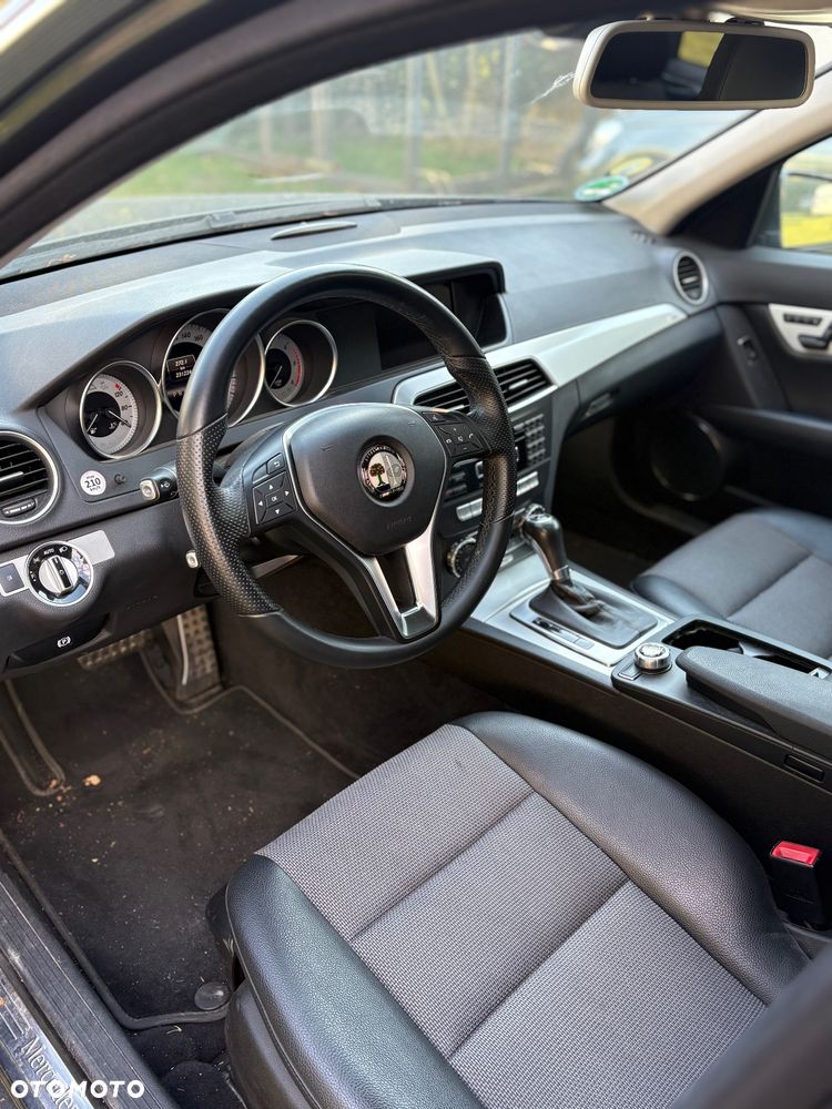 Mercedes-Benz Klasa C 220 T CDI DPF Automatik BlueEFFICIENCY Avantgarde - 10
