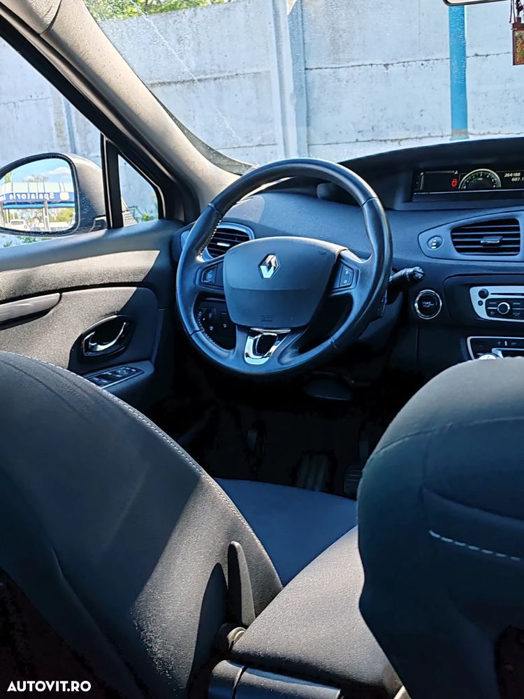 Renault Grand Scenic dCi 110 LIMITED - 8