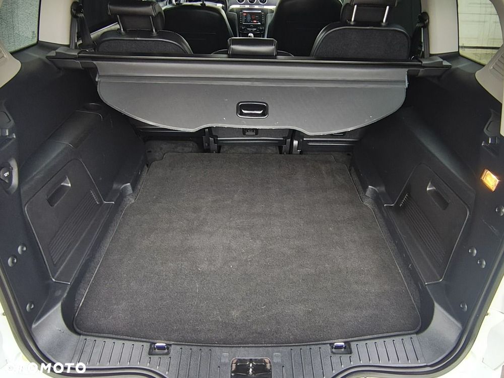Ford S-Max 2.0 TDCi DPF Titanium - 27