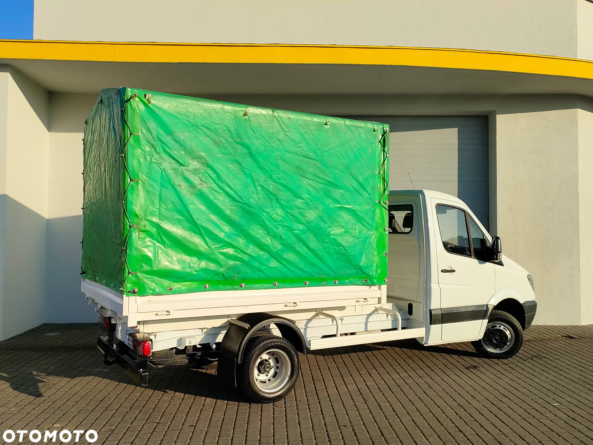Mercedes-Benz Sprinter - 13