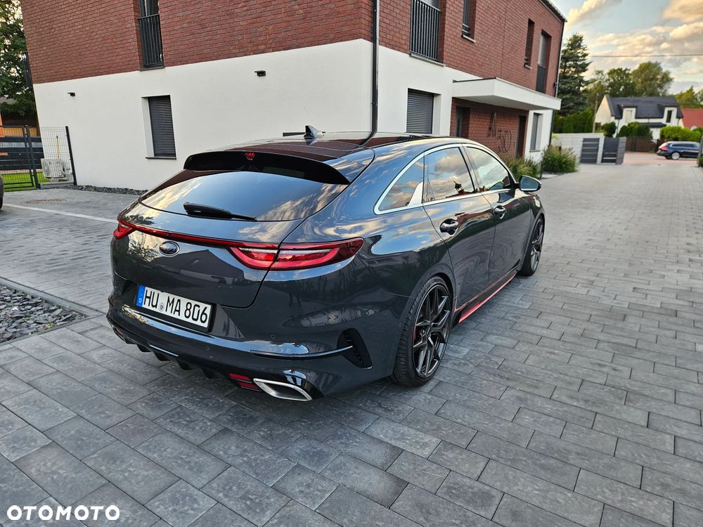 Kia ProCeed - 35