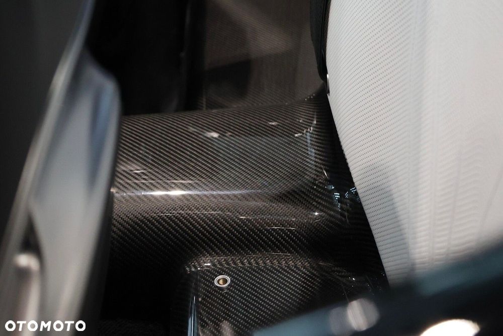 Mercedes-Benz AMG GT - 37