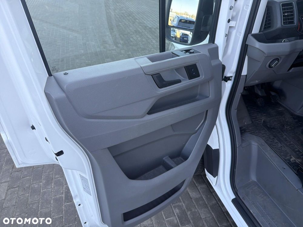 Volkswagen Crafter - 11