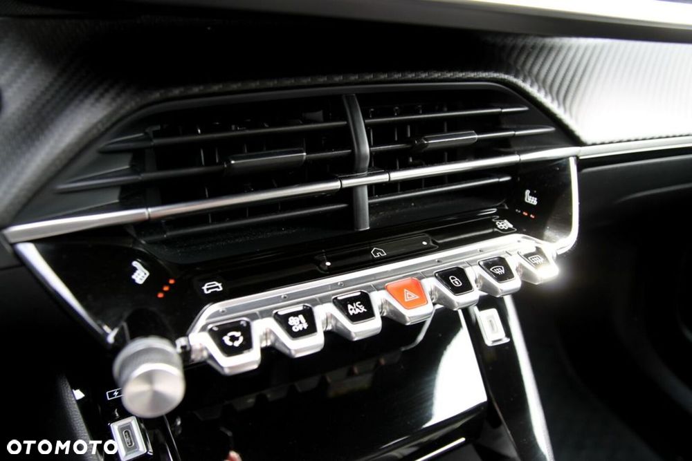 Peugeot 2008 1.2 PureTech GT S&S EAT8 - 23