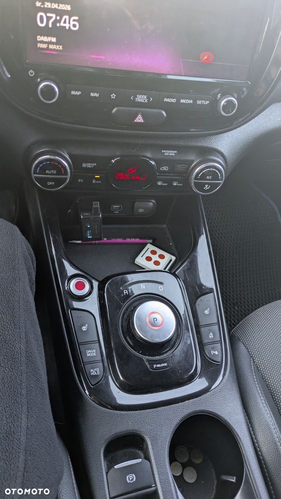 Kia Inny - 8